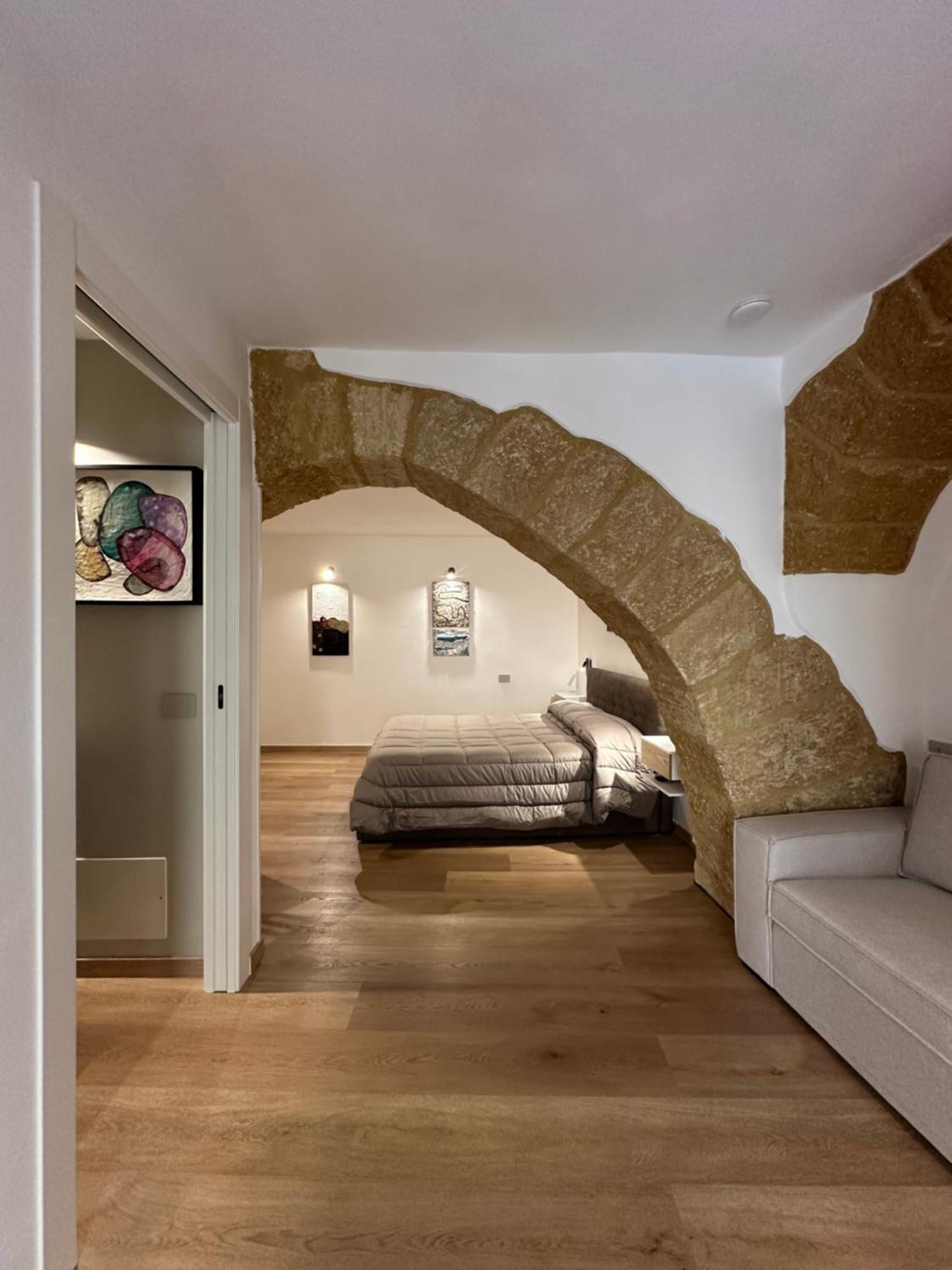 Arc Home Apartment อากริเจนโต ภายนอก รูปภาพ