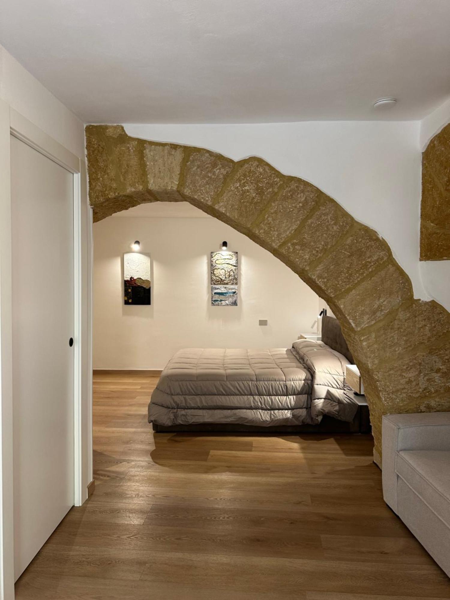 Arc Home Apartment อากริเจนโต ภายนอก รูปภาพ